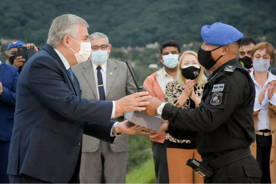 阿根廷胡胡伊（Jujuy）省警察啟用新的通信設(shè)備以加強(qiáng)其犯罪預(yù)防和社區(qū)援助力量。